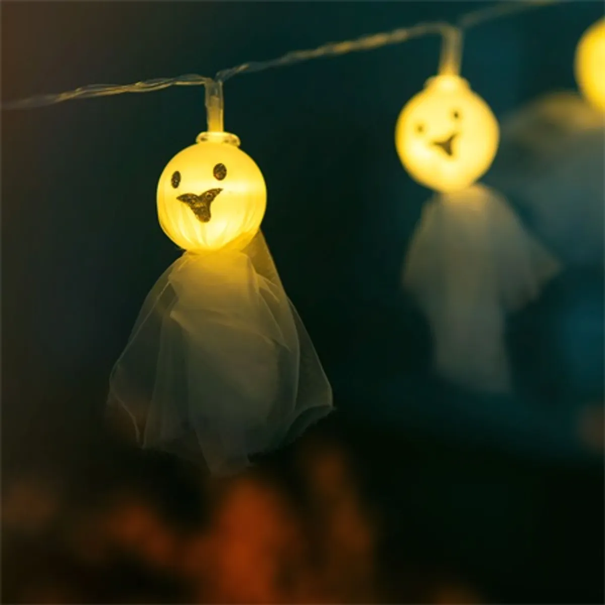 Family Halloween 56533B szellem-alakú led-fényfüzér 10 led melegfehér 1,35 m 2x aa #1