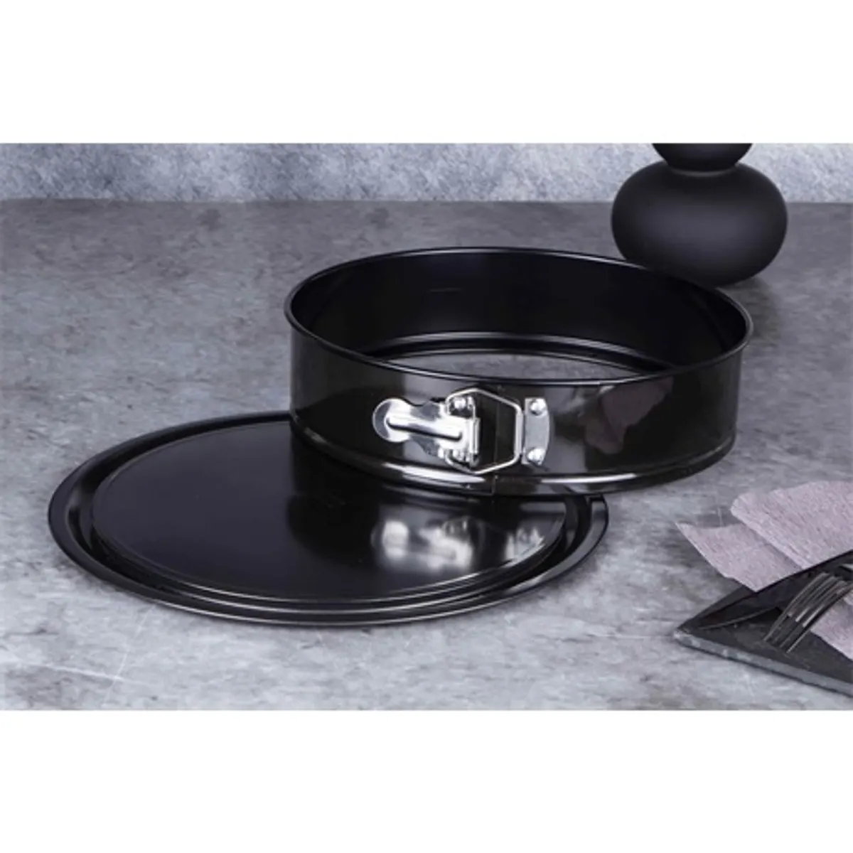 Berlinger Haus BH/6808 kör alakú tortaforma 26 cm titán bevonat #3