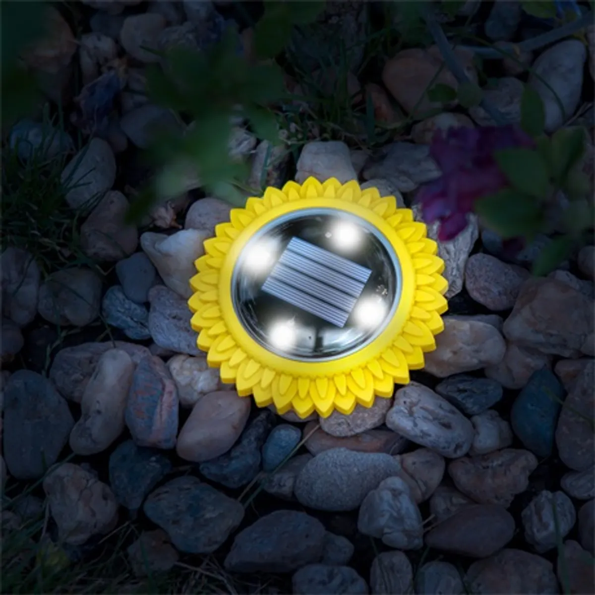 Garden of Eden 11767B leszúrható szolár lámpa 4 led hidegfehér ip44 #2