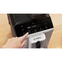 Bosch TIE20301 VeroCafe kerámia őrlő OneTouch 5 program tejhabosító LCD kijelző állítható kávéfolyó 15 bar víztartály 1,4 l #5