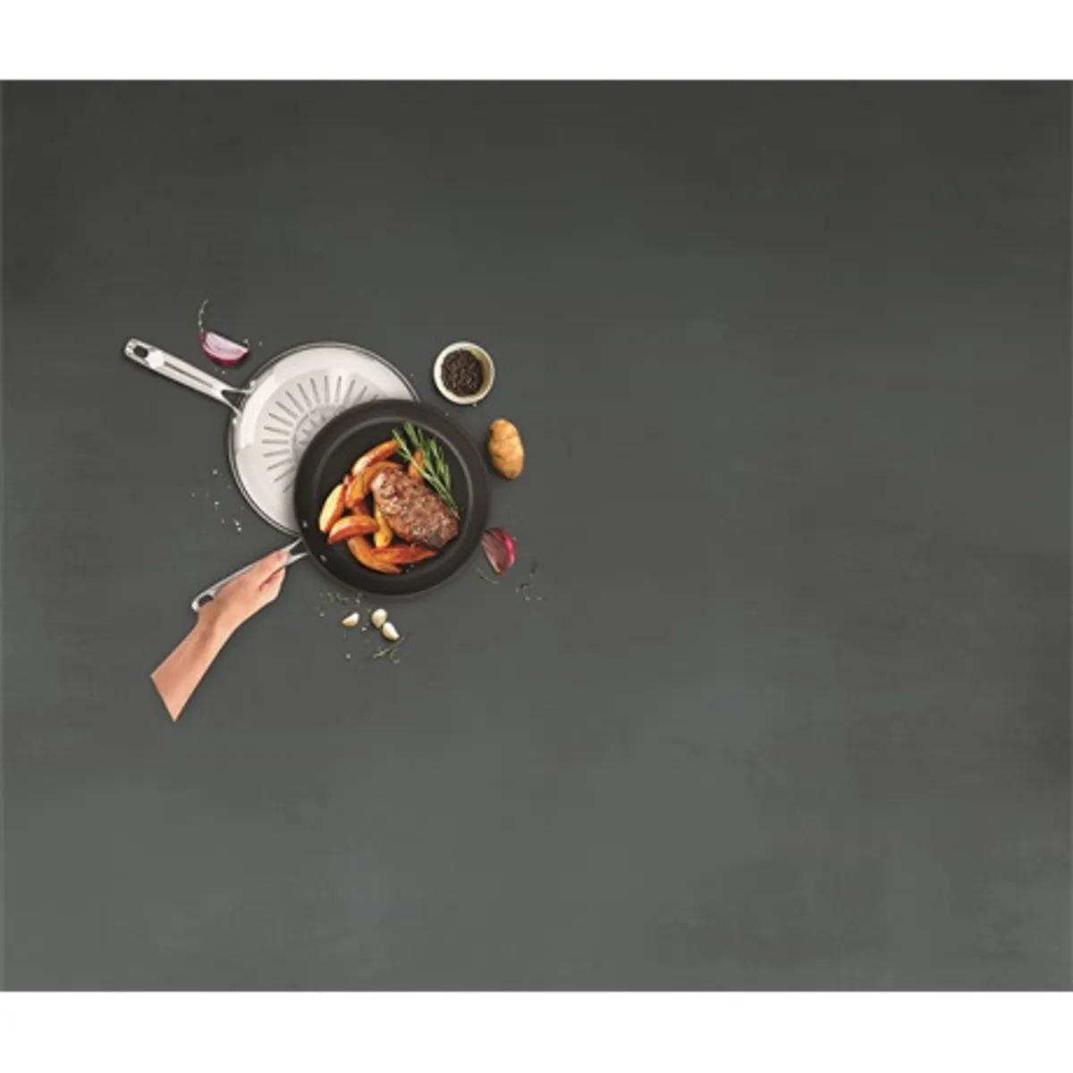 Tefal G7320634 Duetto+ serpenyő 28 cm titán belső bevonat Thermo-Spot indukciós sütőben 250 fok mosogatógépben mosható #4