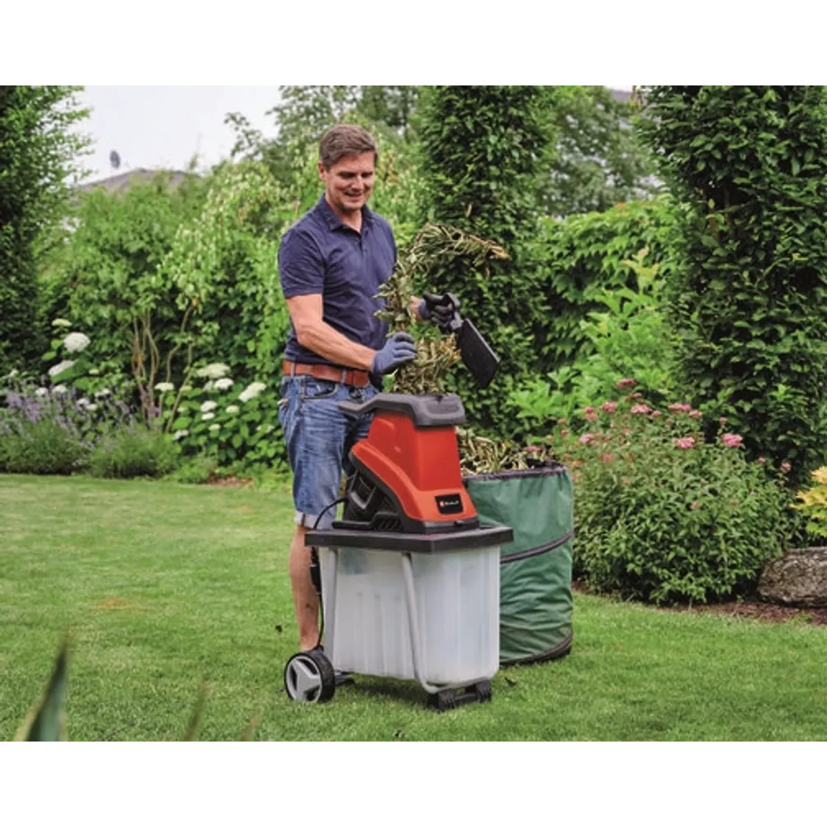 Einhell GC-KS 2540 CB Ágaprító 2000 W 2 forgatható penge 40 mm max ágátmérő 55 L gyűjtődoboz #7