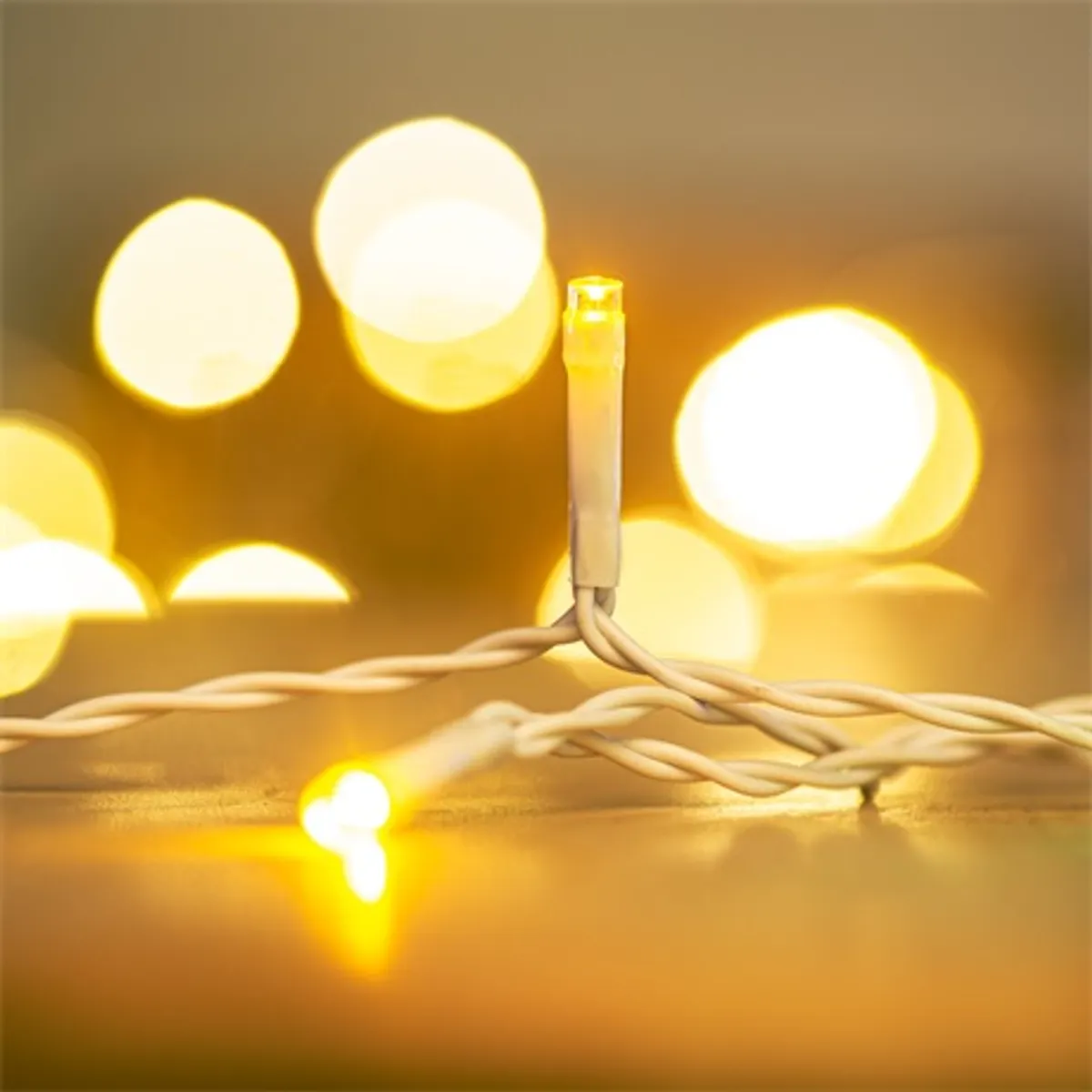 Family Decor 58906A led fényfüggöny 100 led melegfehér ip44 3 m kábel 300x100 cm #2