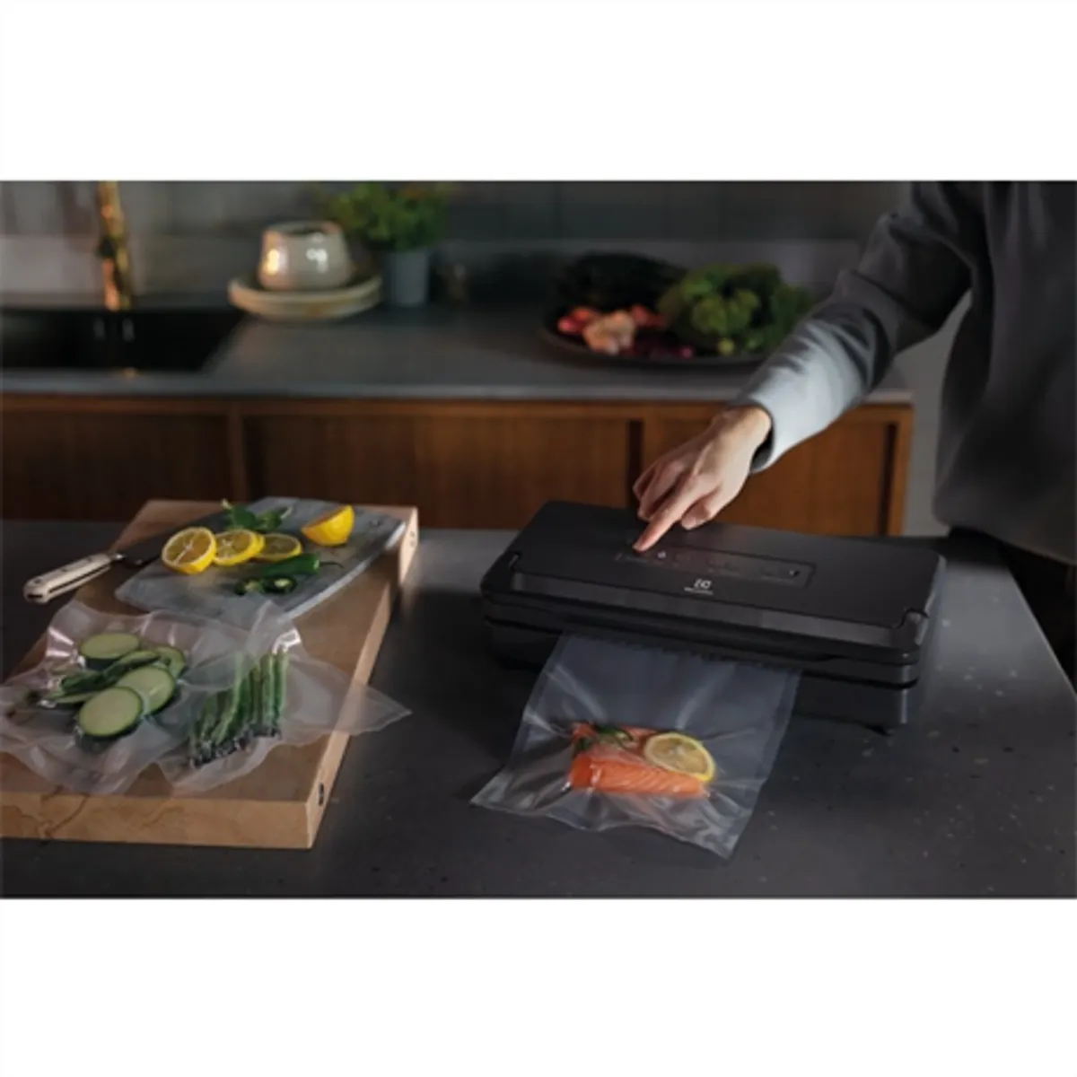 Electrolux E6VS1-6AG Explore vákuumozó gép dupla vákuumzárás fóliahegesztési idő állítható tömlővel #4