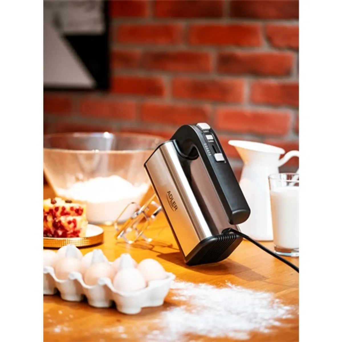 Adler AD4225 kézimixer rozsdamentes acél, 800W, 3 funkció, 5 sebesség, turbo, kivehető rozsdamentes mixer és dagasztó szárak, LED kontrolllámpa, 96 cm #5