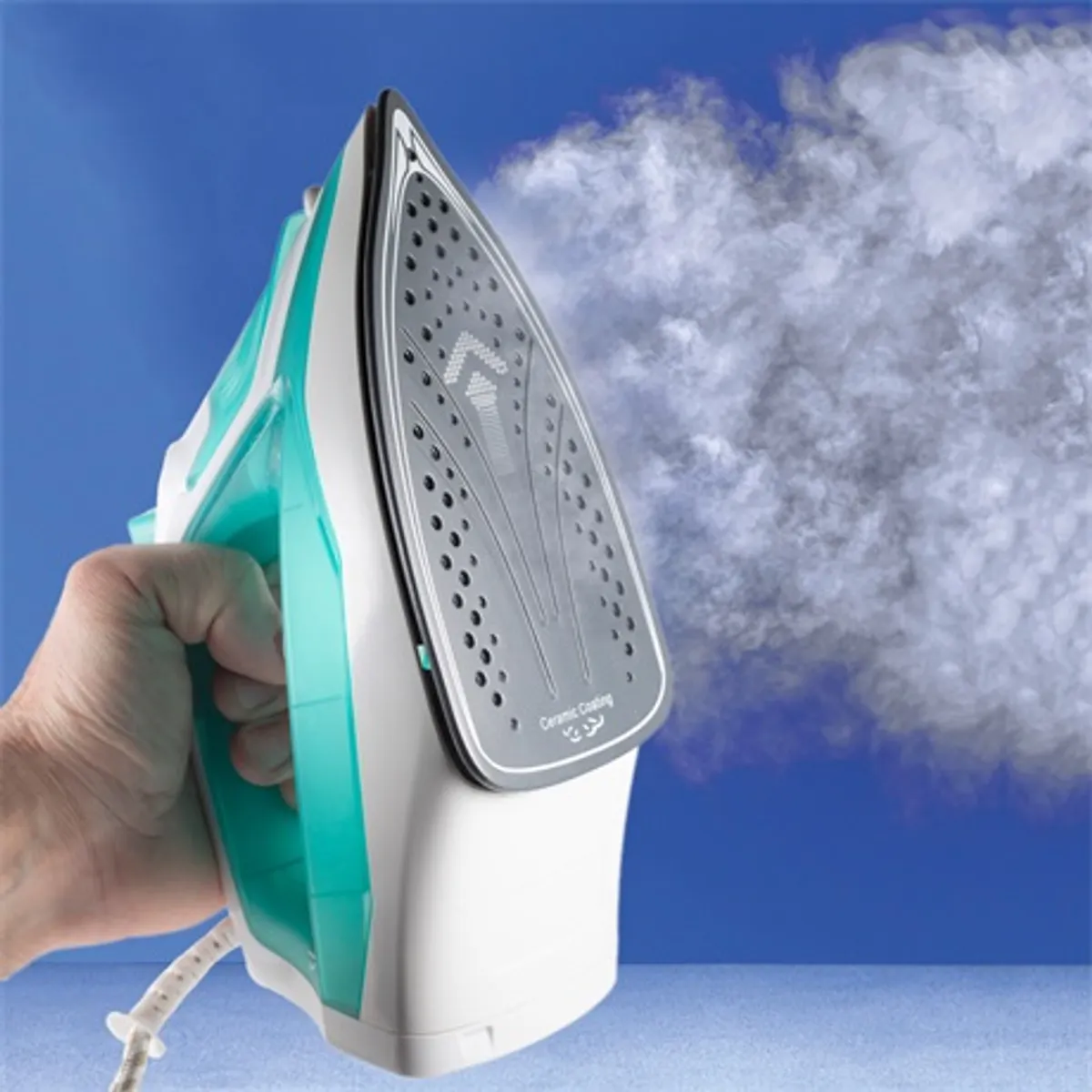 Home by Somogyi HG V 22 vasaló kerámia talpas 2200 W 160 ml öntisztító gőzölés függőleges gőzlöket vízpermet 230 V 50 Hz #3