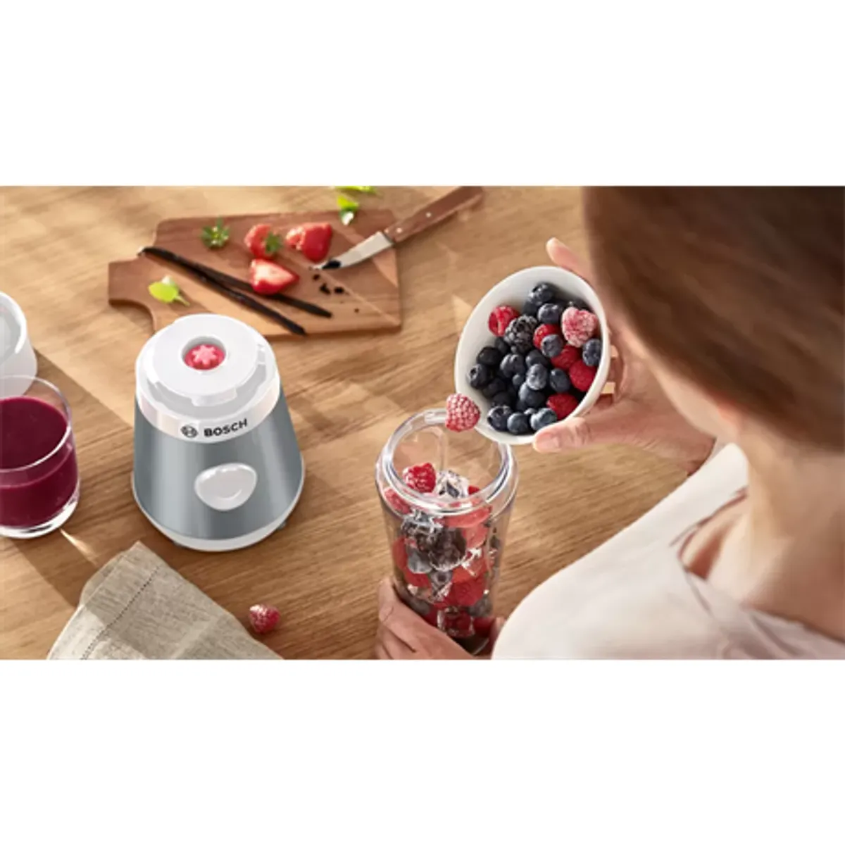 Bosch MMB2111T VitaPower Serie 2 mini turmixgép 450 W ToGo palackkal 0,6 L BPA-mentes #3