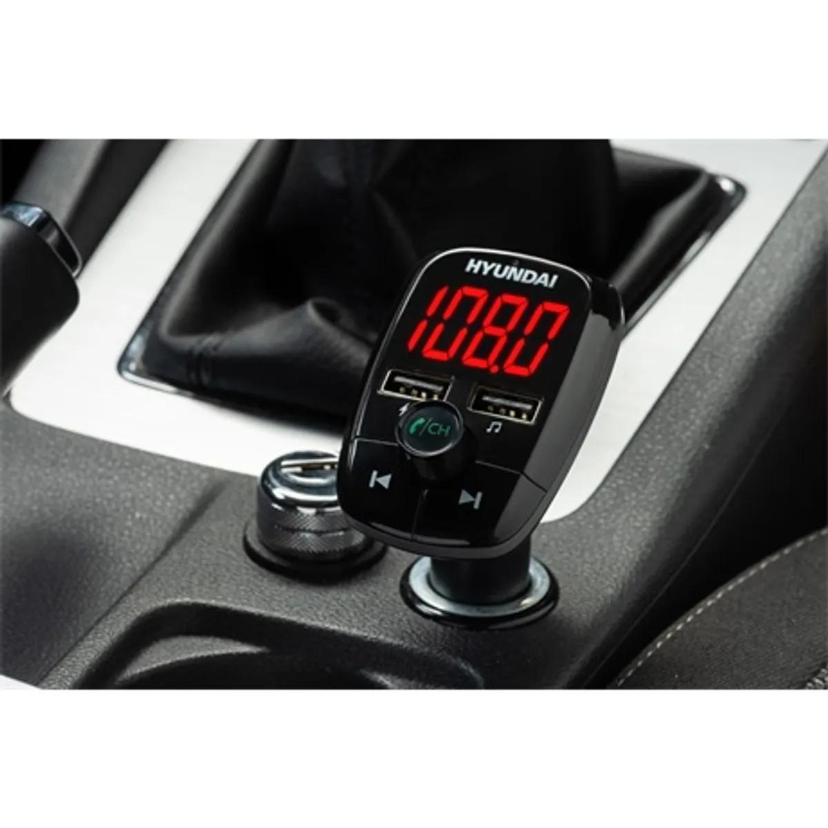 Hyundai FMT380BTCHARGE FM adó LED kijelző Bluetooth 5.0 87,5-108 MHz USB 32 GB Micro SD 32 GB MP3 WMA WAV APE 12-24 V 5 V max 2,4 A #7