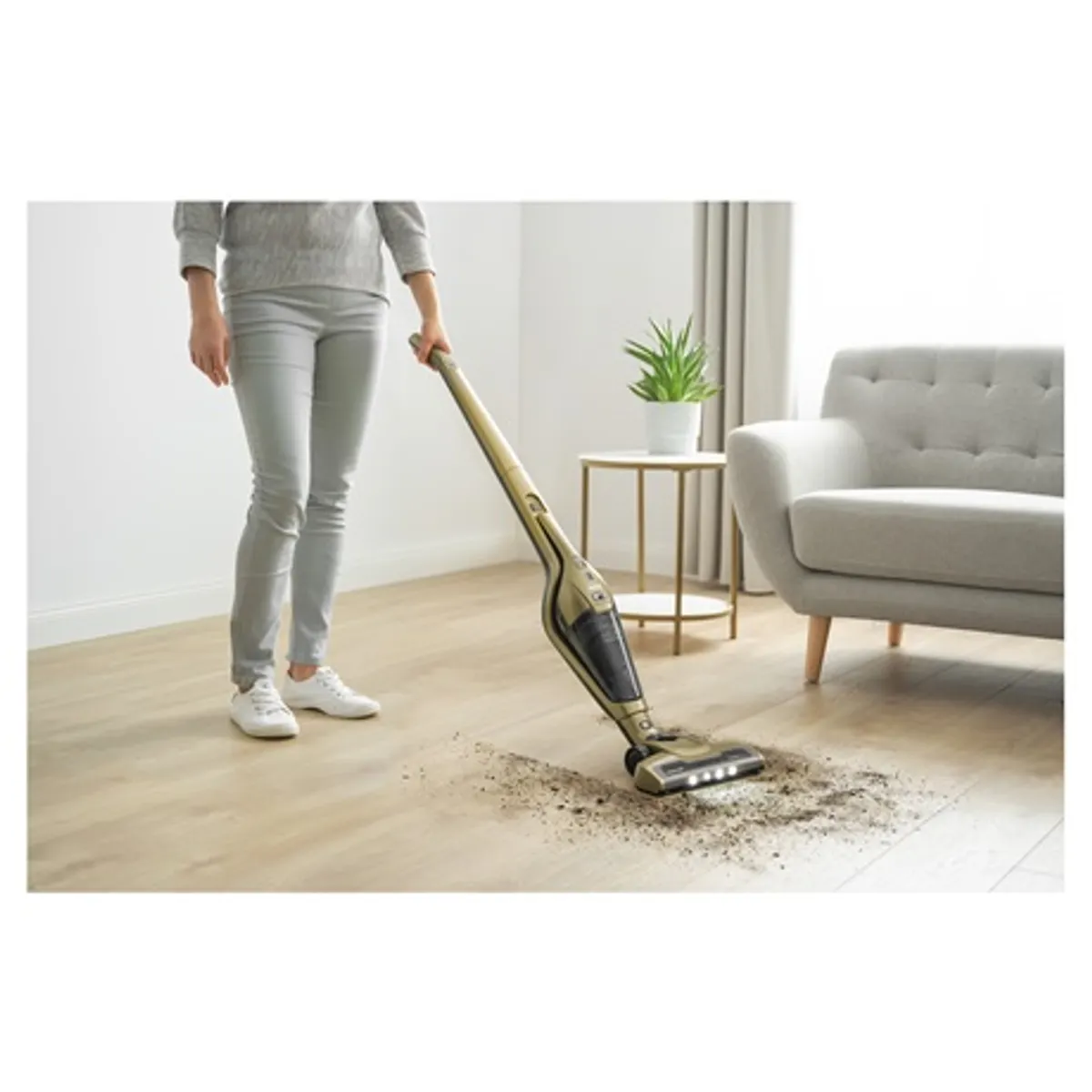 Sencor SVC 0607CH Porszívó álló 3in1 vezeték nélküli 21,6 V Li-ion 45 perc HEPA porgyűjtő 0,5 l Cat és Dog Mini kefé LED töltőállomás #10
