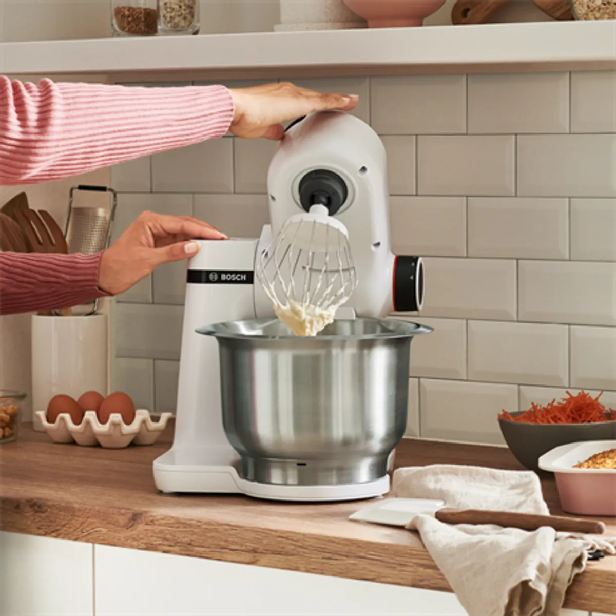 Bosch MUMS2EW40 MUM Serie2 700 W 3.8 l nemesacél tál fehér 4 sebességfokozat habverő keverő dagasztó #2