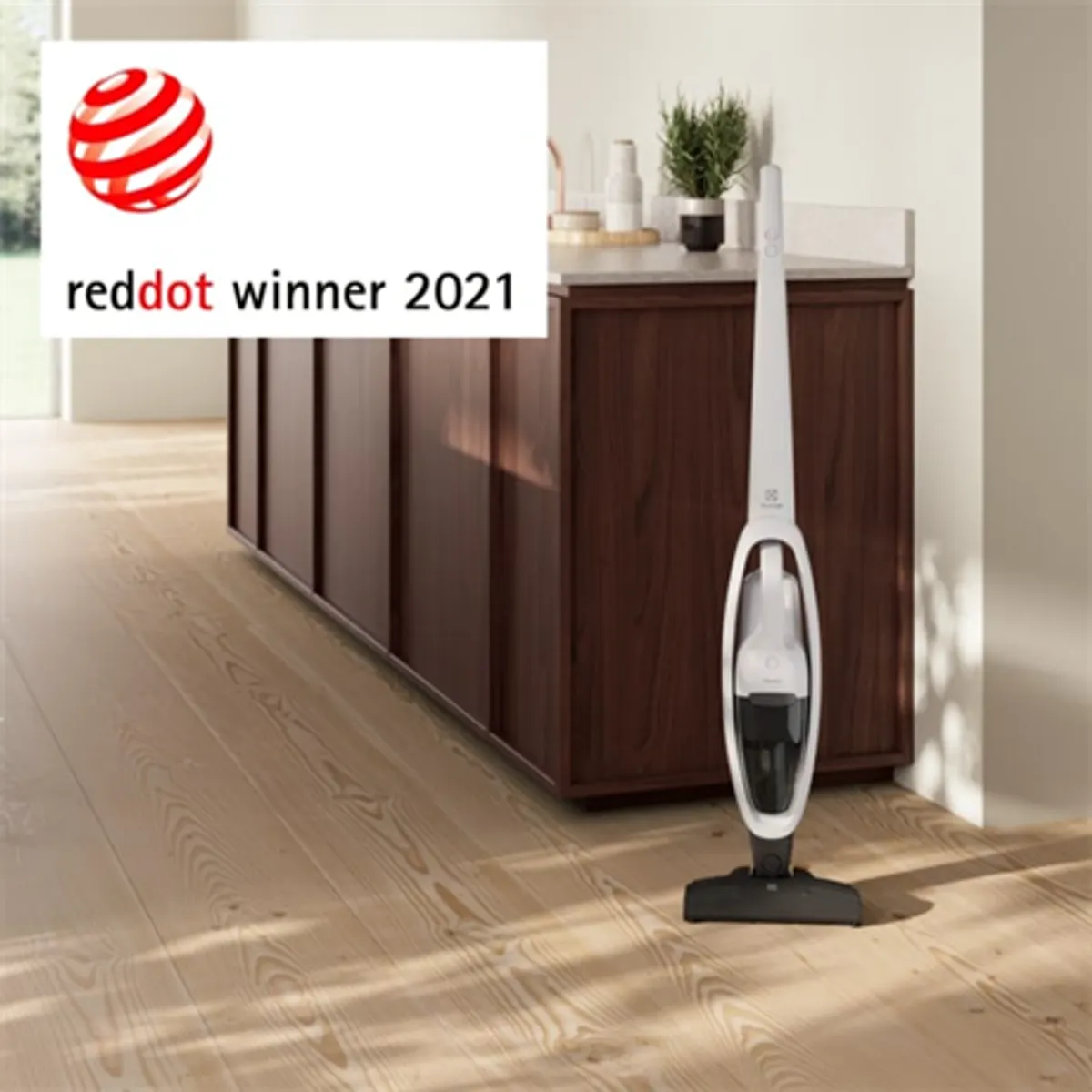 Electrolux ES31CB18SH vezeték nélküli álló porszívó PowerPro minden padlóhoz LiIon akkumulátor 2000 mAh 45 perc #2