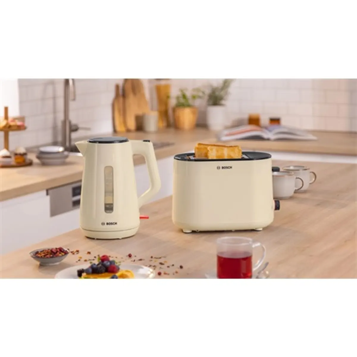 Bosch TWK1M127 DesignLine 1,7 L 2400 W bézs egykezes nyitás automatikus kikapcsolás vízkőszűrő #6