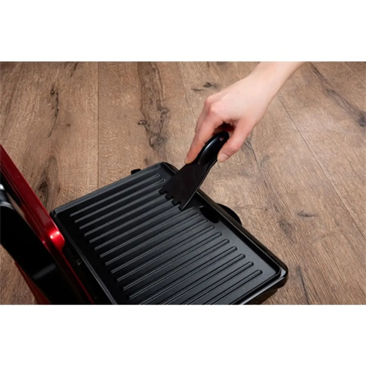 Alpina 25277 kontakt grill vörös 1000W beépített zsírfogó tálca tapadásmentes sütőfelület indikátor fény csúszásmentes talpak #4